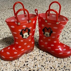 Minnie Mouse rain boots size 8T